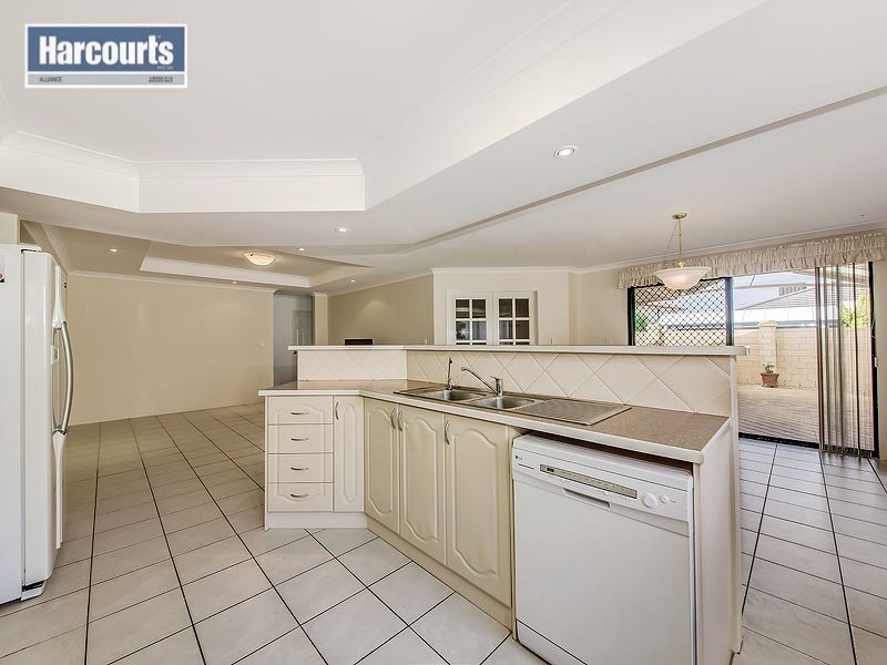 16 Aquarius Ramble, Ocean Reef WA 6027