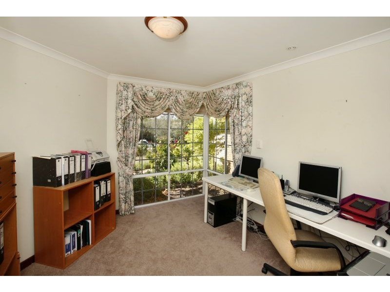5 St Cloud Gardens, Connolly WA 6027