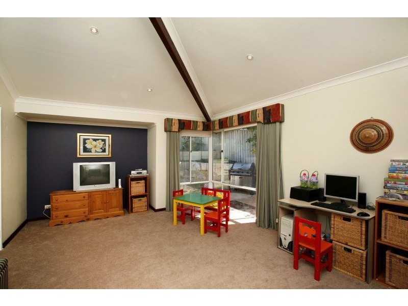 5 St Cloud Gardens, Connolly WA 6027