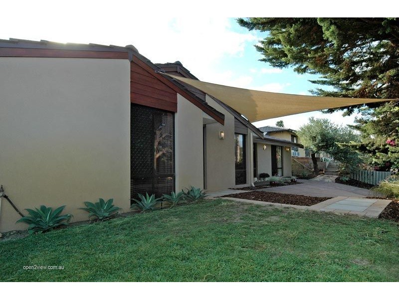 3 Island Place, Heathridge WA 6027