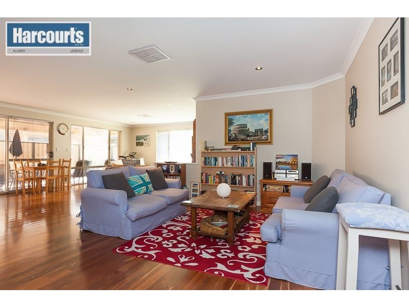 66 Harden Park Trail, Carramar WA 6031