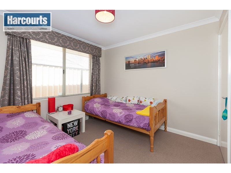 66 Harden Park Trail, Carramar WA 6031