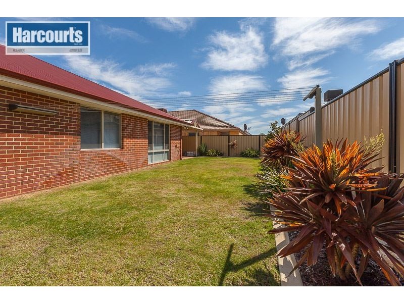 66 Harden Park Trail, Carramar WA 6031
