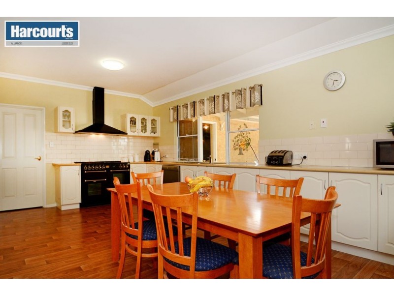 22 Shorthorn Pass, Lower Chittering WA 6084