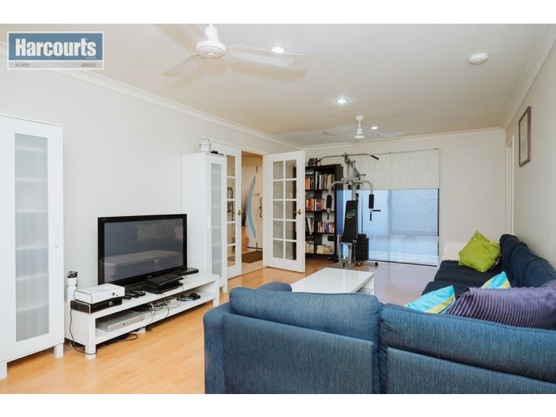 167 Bridgewater Drive, Kallaroo WA 6025