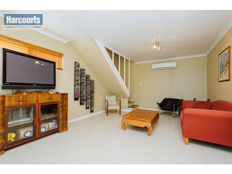 167 Bridgewater Drive, Kallaroo WA 6025