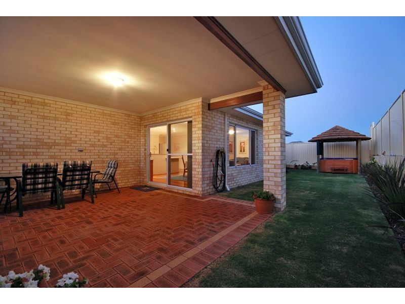 40 Kianga Crescent, Burns Beach WA 6028