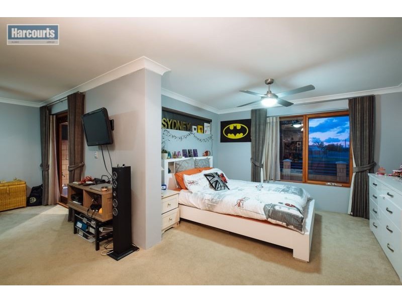 16 Alycon Place, Kallaroo WA 6025