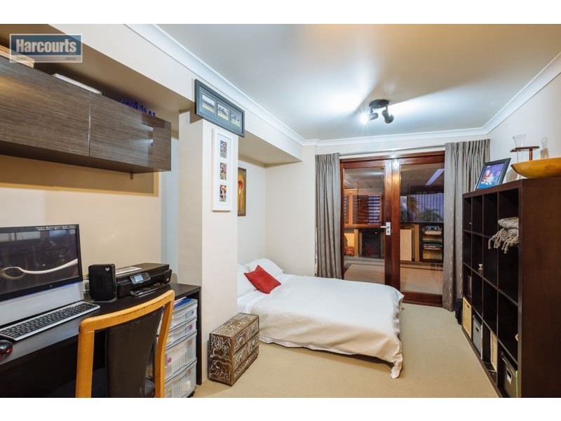 16 Alycon Place, Kallaroo WA 6025