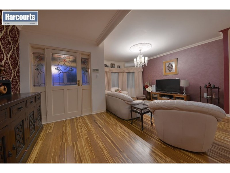 6 Dux Court, Duncraig WA 6023