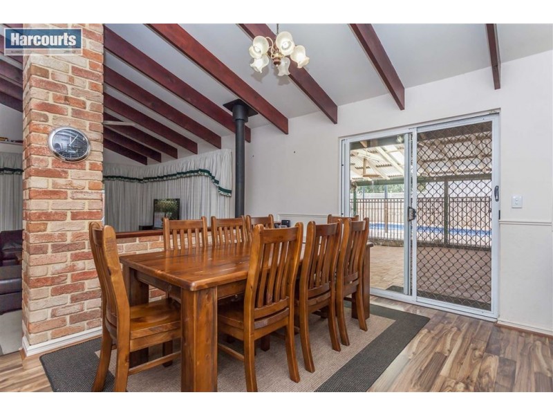 322 Cathedral Avenue, Brigadoon WA 6069