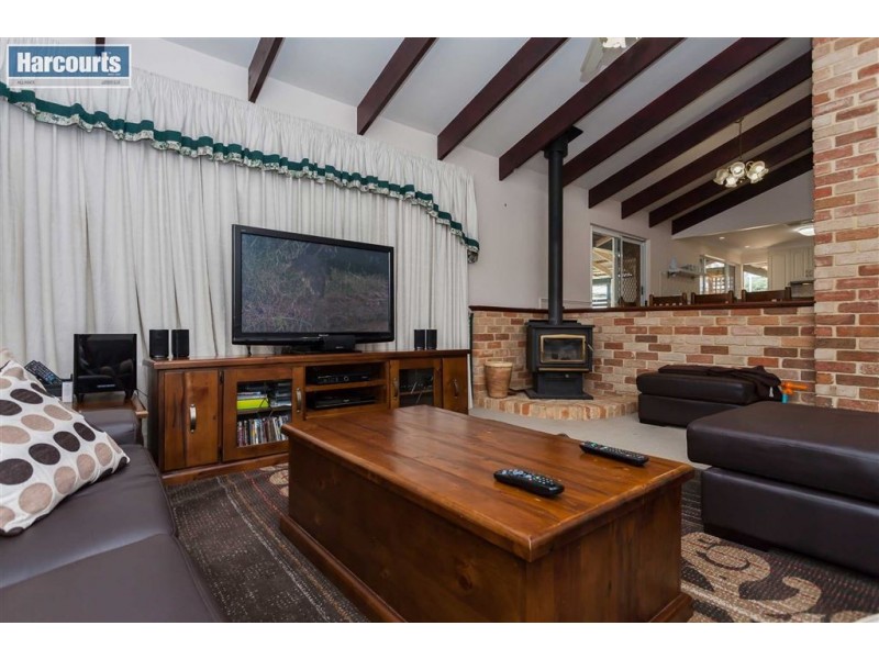 322 Cathedral Avenue, Brigadoon WA 6069