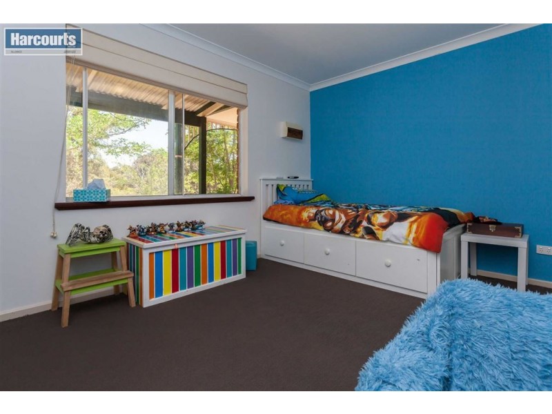 322 Cathedral Avenue, Brigadoon WA 6069