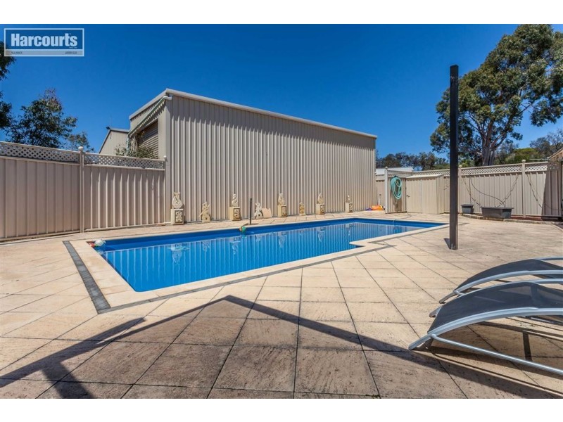 322 Cathedral Avenue, Brigadoon WA 6069