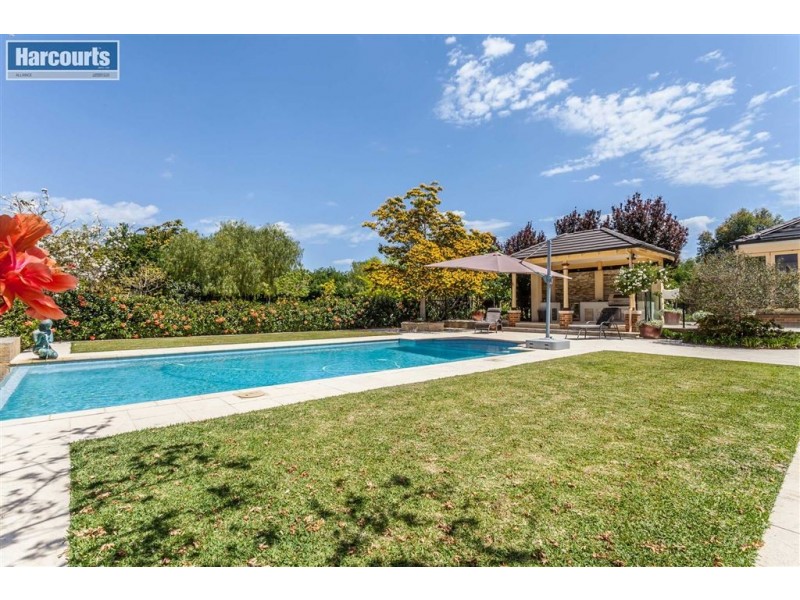 20 Golfview Place, Gnangara WA 6077