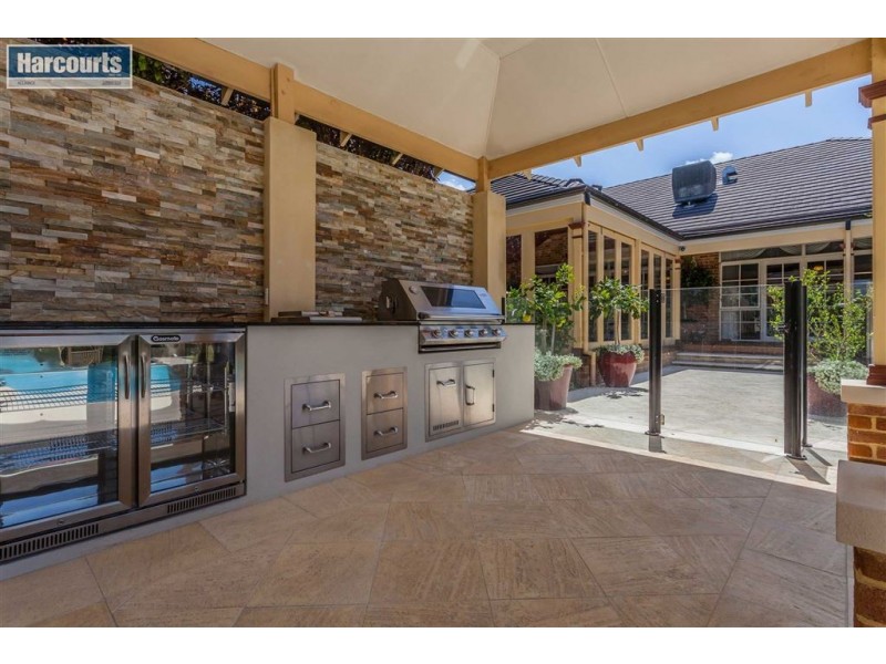 20 Golfview Place, Gnangara WA 6077