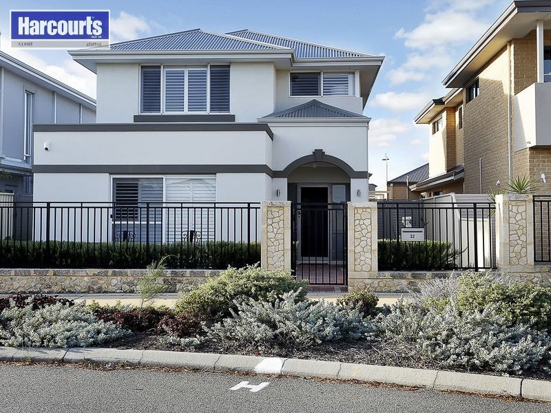 32 Windmill Circle, Burns Beach WA 6028
