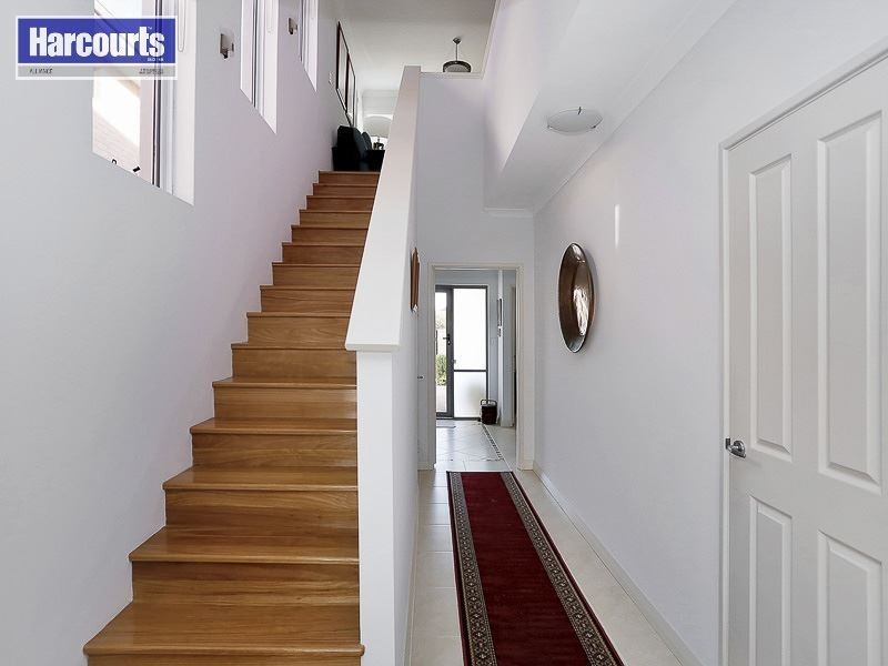 32 Windmill Circle, Burns Beach WA 6028