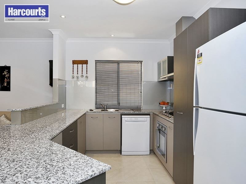 32 Windmill Circle, Burns Beach WA 6028