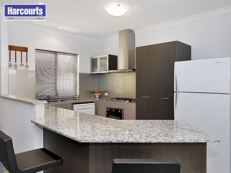 32 Windmill Circle, Burns Beach WA 6028