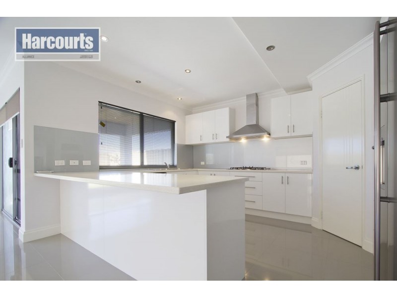 73 Cooper Street, Madeley WA 6065