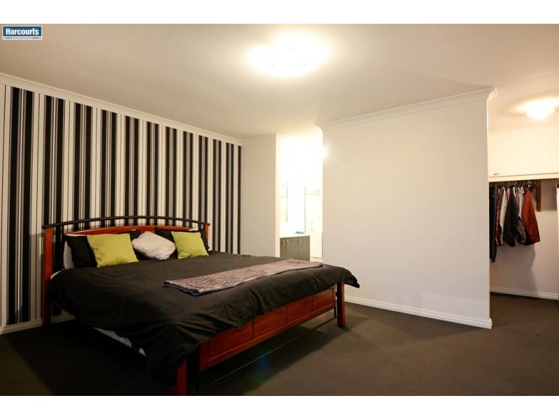 82 Kurrajong Boulevard, Banksia Grove WA 6031