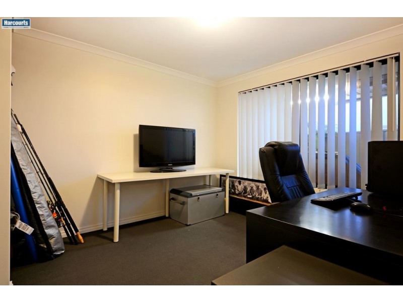 82 Kurrajong Boulevard, Banksia Grove WA 6031