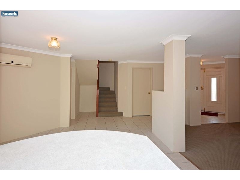 16 Blueboy Rise, Joondalup WA 6027