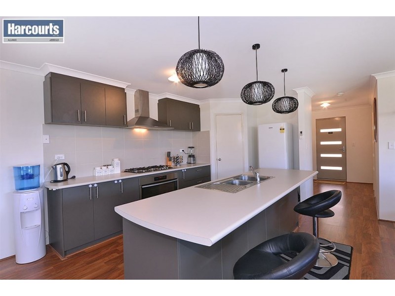 42 Salwood Loop, Banksia Grove WA 6031