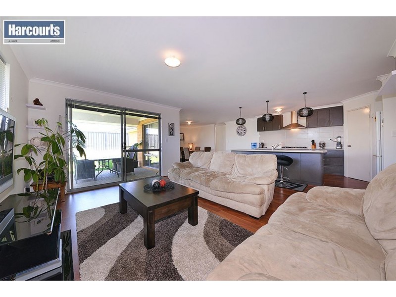 42 Salwood Loop, Banksia Grove WA 6031