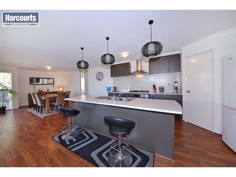 42 Salwood Loop, Banksia Grove WA 6031