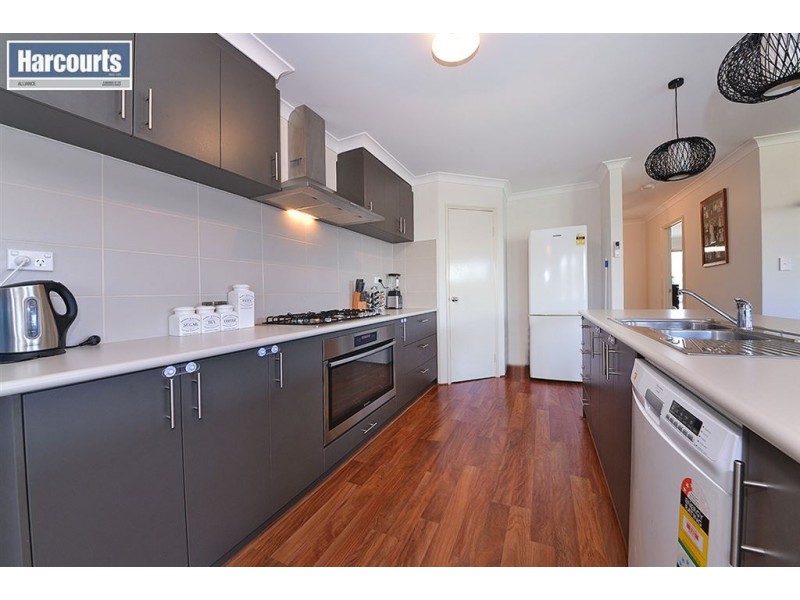 42 Salwood Loop, Banksia Grove WA 6031