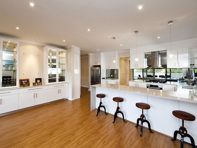 25 Coorong Place, Kallaroo WA 6025