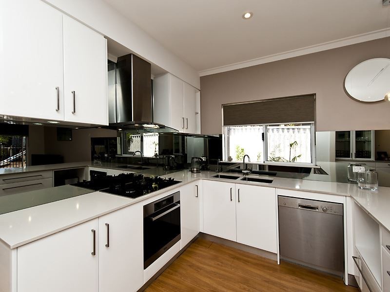 25 Coorong Place, Kallaroo WA 6025