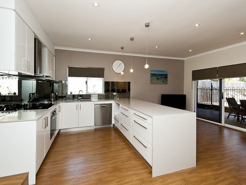 25 Coorong Place, Kallaroo WA 6025