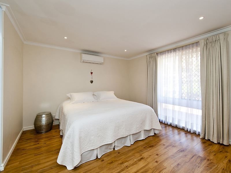 25 Coorong Place, Kallaroo WA 6025