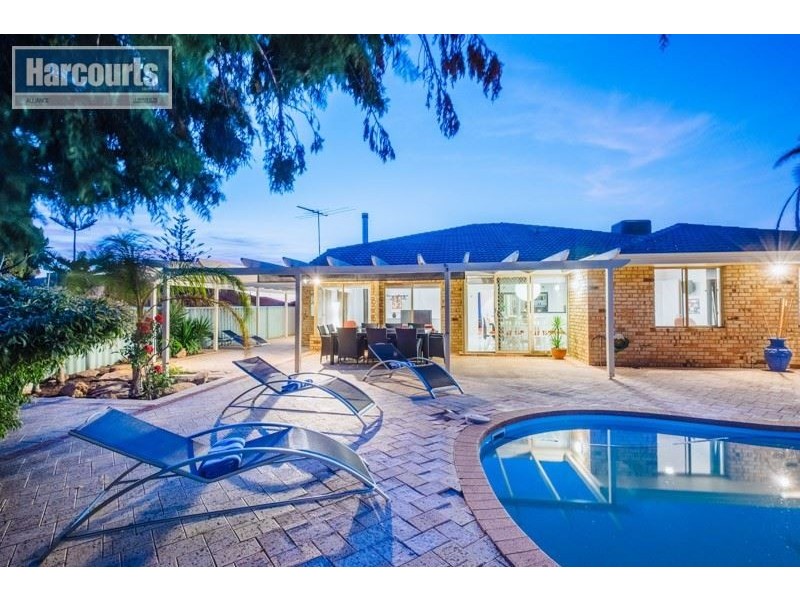 15 Naval Parade, Ocean Reef WA 6027