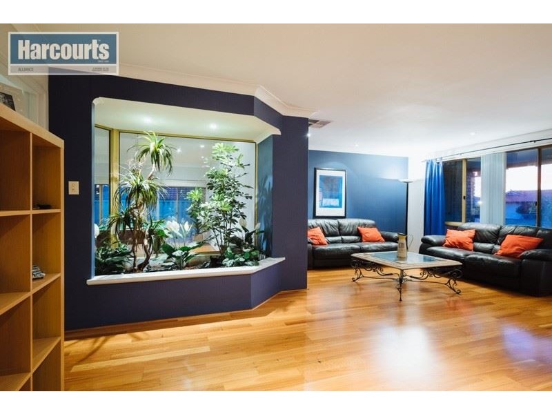15 Naval Parade, Ocean Reef WA 6027