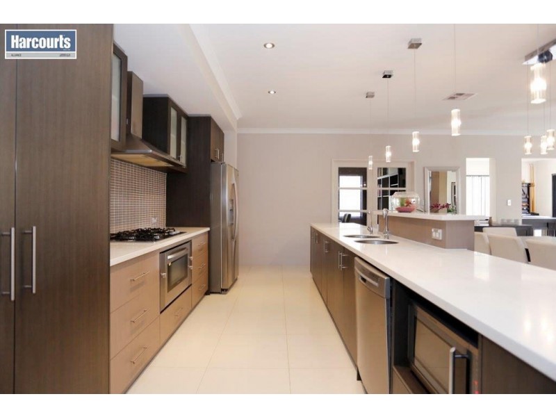 5 Piermont Avenue, Burns Beach WA 6028