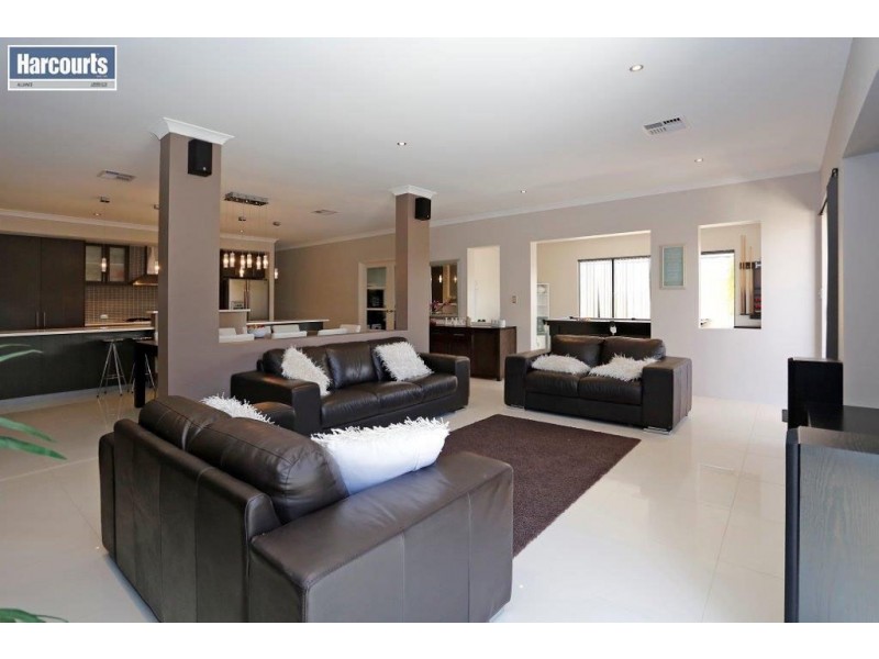 5 Piermont Avenue, Burns Beach WA 6028