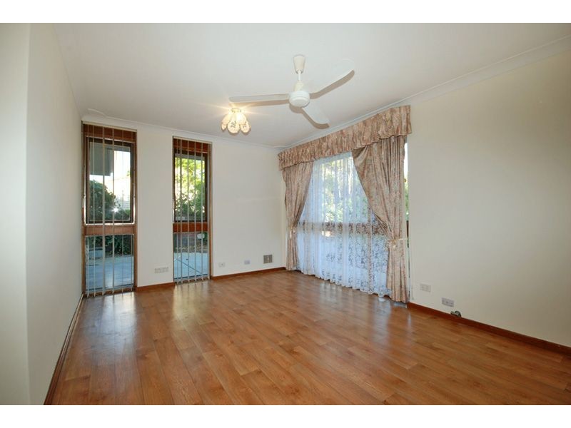 52 Spinaway Street, Craigie WA 6025