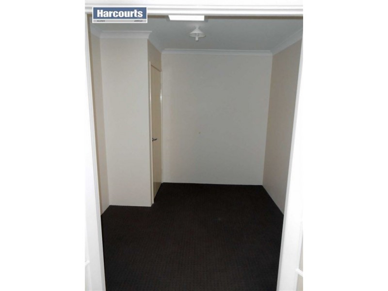 4 Lemann Turn, Banksia Grove WA 6031