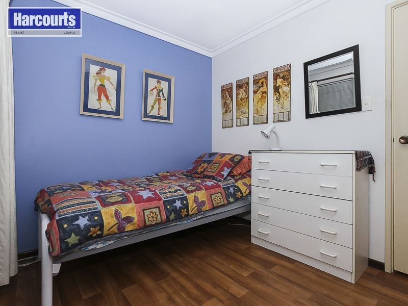 4/4 Maybole Court, Greenwood WA 6024