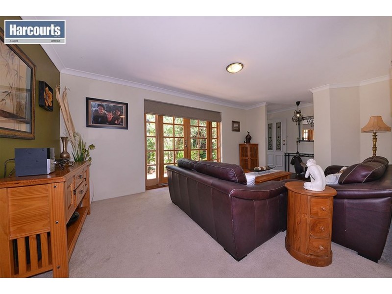 12 Wisteria Parade, Edgewater WA 6027