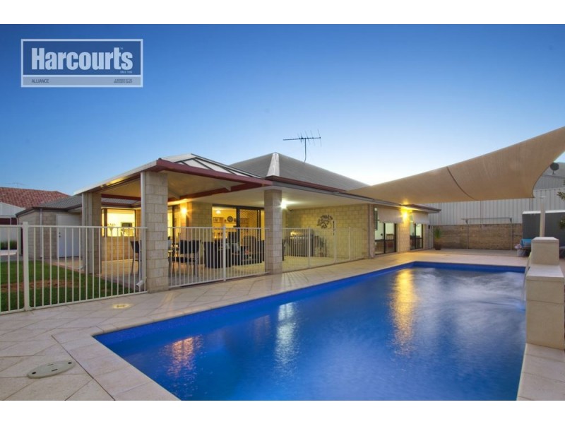 11 Dainfern Loop, Madeley WA 6065