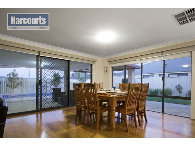 11 Dainfern Loop, Madeley WA 6065