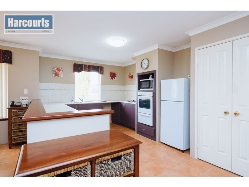 38 Miramare Boulevard, Currambine WA 6028