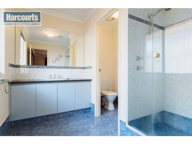 38 Miramare Boulevard, Currambine WA 6028