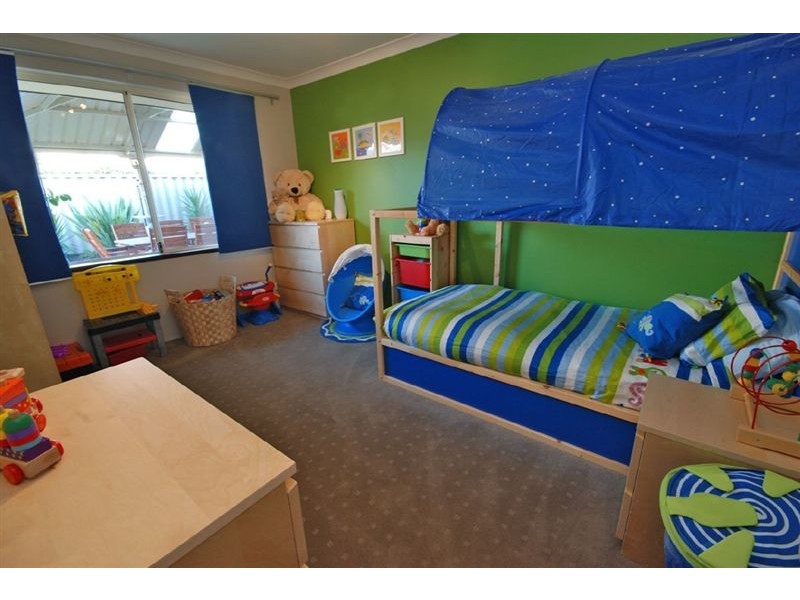 12 Hindmarsh Way, Edgewater WA 6027
