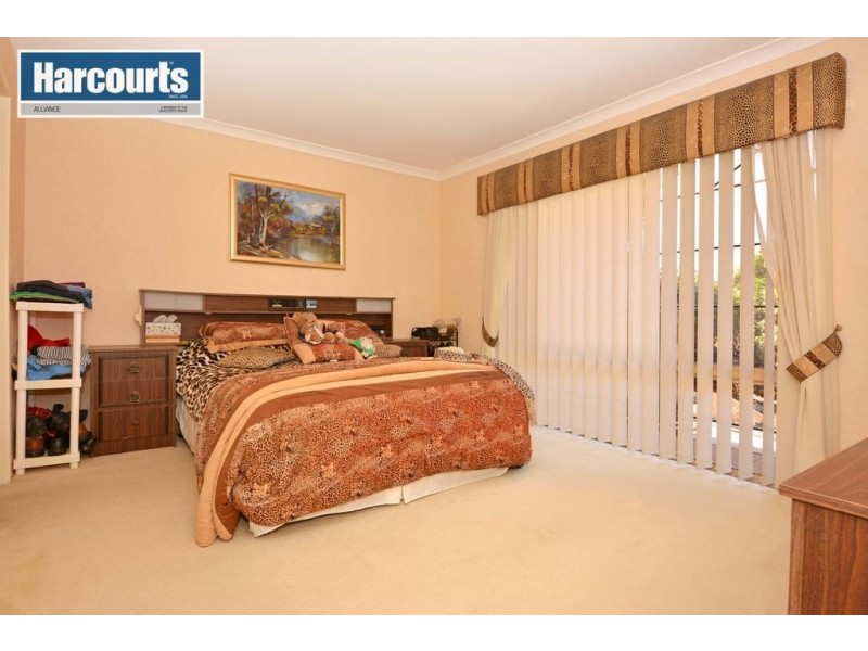 5 Heatherton Mews, Hillarys WA 6025